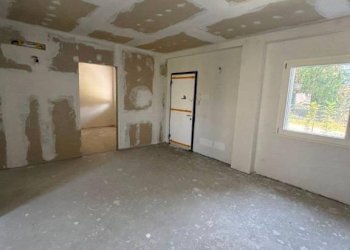 Stanza non arredata - Villa Gavirate - foto 12