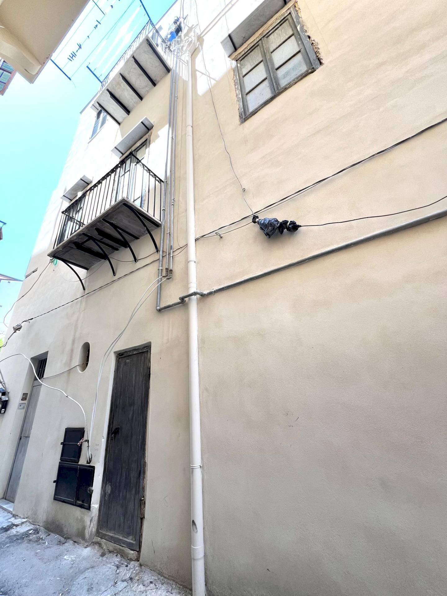 Foto 3 - Commercial Premises Via porta di castro
 
34, Palermo - photo 3