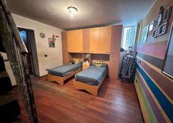 Camera da letto - Casa indipendente via Gorizia, 1, Caronno Varesino - foto 10