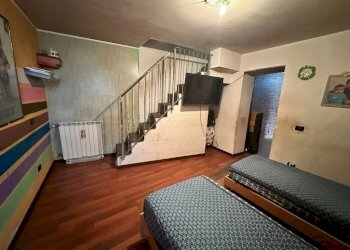 Camera da letto - Casa indipendente via Gorizia, 1, Caronno Varesino - foto 11