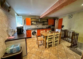 Cucina - Casa indipendente via Gorizia, 1, Caronno Varesino - foto 13