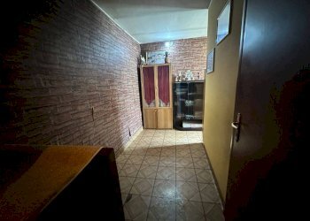 Corridoio - Casa indipendente via Gorizia, 1, Caronno Varesino - foto 8