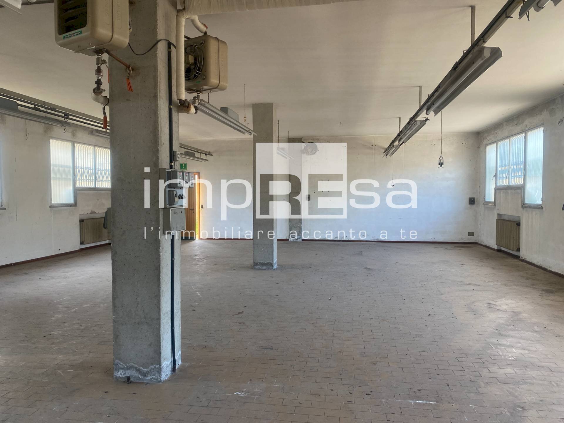 Foto 2 - Warehouse via Biban, Carbonera - photo 2