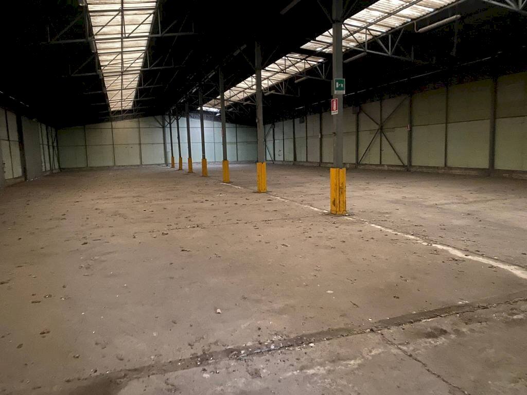 Interno non residenziale - Capannone via Dante Chiasserini, Milano - foto 3