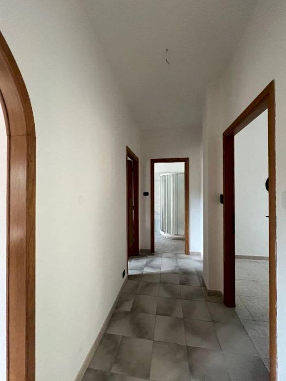 Ingresso - Quadrilocale via Giuseppe Malan, 20, Luserna San Giovanni - foto 2