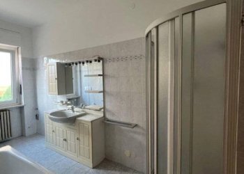 Bagno - Quadrilocale via Giuseppe Malan, 20, Luserna San Giovanni - foto 12