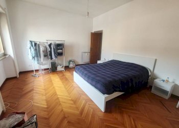 Camera da letto - Two-room apartment via Nemorense, 188, Roma - photo 12