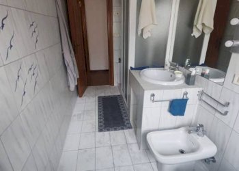 Bagno - Two-room apartment via Nemorense, 188, Roma - photo 14