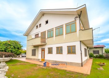 Independent house Casalgrasso - photo 2