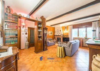 Independent house Casalgrasso - photo 19