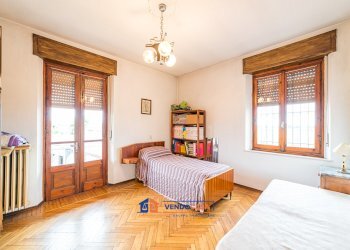 Independent house Casalgrasso - photo 31