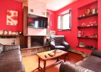 Semi-detached house Via Maestà Nera, Castellarano - photo 1