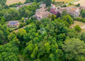 Villa Via Monti Vitali, Lesignano de' Bagni - photo 1