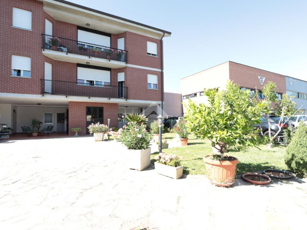 Independent house Via Luigi Einaudi, Alessandria - photo 2