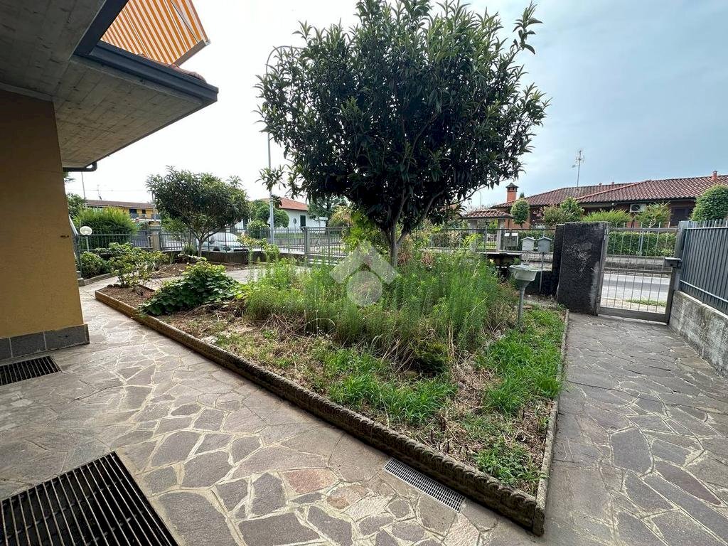 Portion of a house Via F. Cervi, Pozzo d'Adda - photo 3