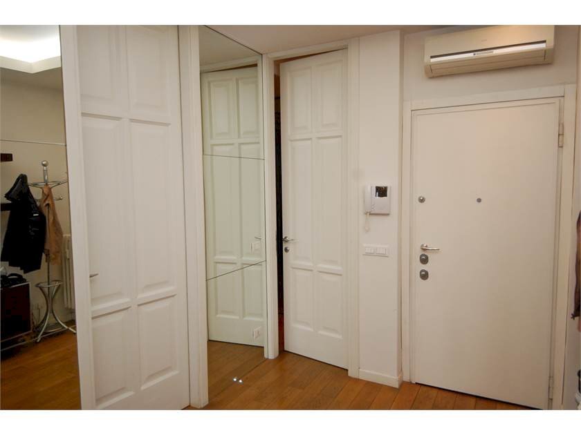 Three-room apartment Modena - photo 1