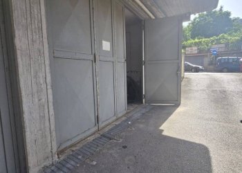 Warehouse via Sant'Elia, Roccapiemonte - photo 2