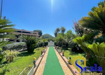 Foto 2 - Villa VIA RAFAFELE PANCARO
 
34, Bellona - foto 2