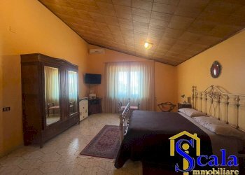 Foto 3 - Villa VIA RAFAFELE PANCARO
 
34, Bellona - foto 3