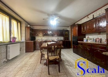 Foto 6 - Villa VIA RAFAFELE PANCARO
 
34, Bellona - foto 6