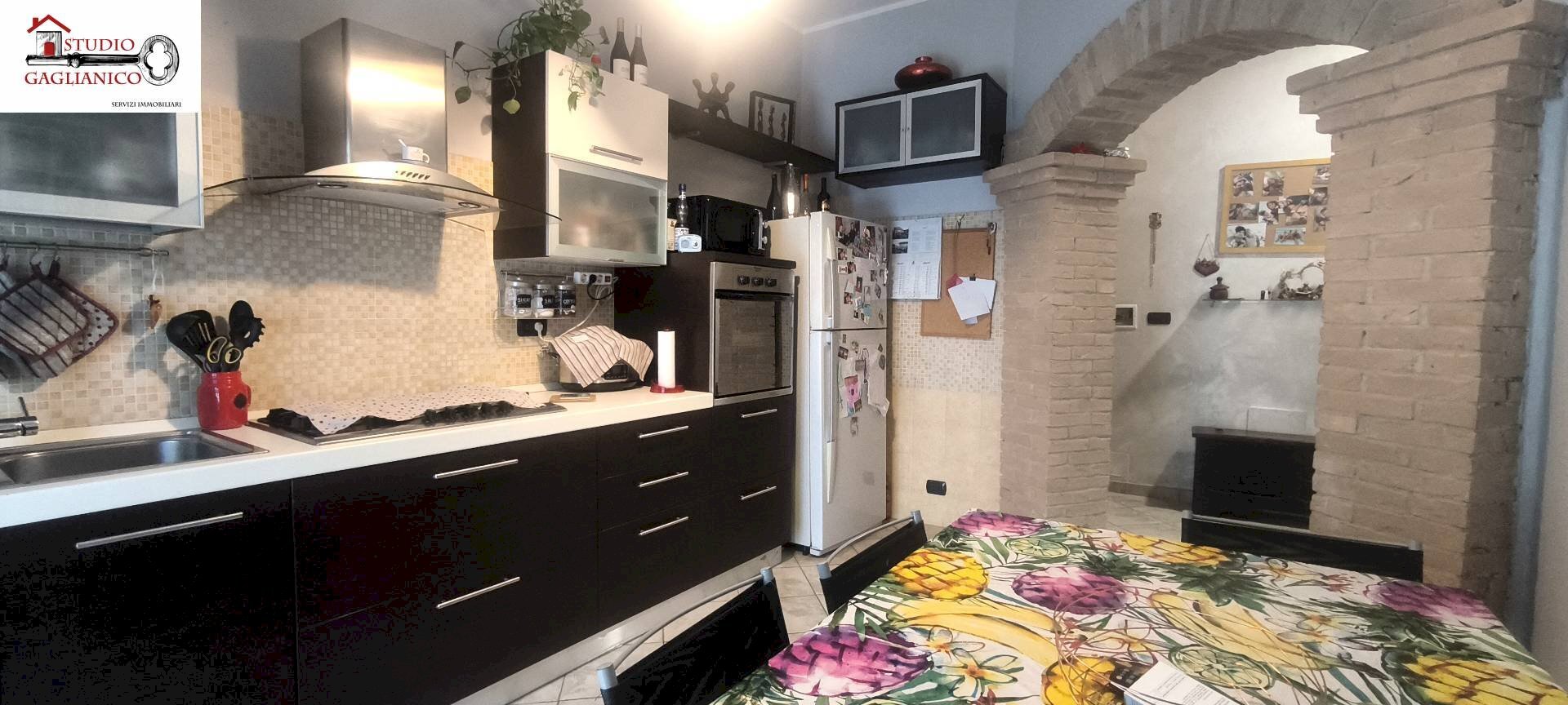 Foto 3 - Quadrilocale Strada Trossi
 
2, Benna - foto 3