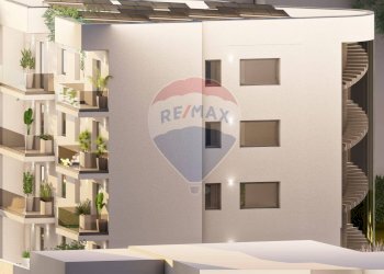 Edificio all\'aperto - Quadrilocale Via Lazio
 
12a, Lecce - foto 1