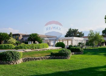 Giardino - Hotel Contrada Ortonese
 
18, Orsogna - foto 1