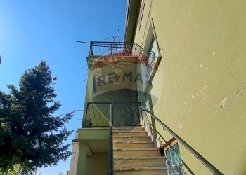 Scale - Villa Bifamiliare Via Ovidio Publio Nasone
 
21, Castel Frentano - foto 2