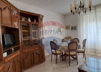 Sala da pranzo - Villa Bifamiliare Via Ovidio Publio Nasone
 
21, Castel Frentano - foto 6