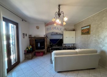 Soggiorno - Trilocale Via Principale
 
189, Mozzagrogna - foto 1