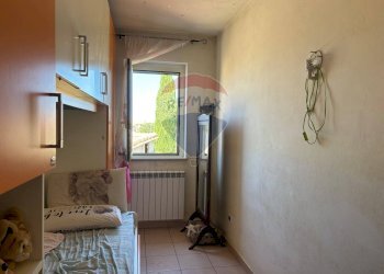 Camera / camera da letto - Trilocale Via Principale
 
189, Mozzagrogna - foto 24