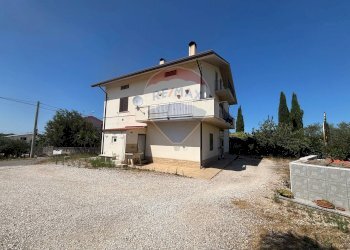 Casa all\'aperto - Trilocale Via Principale
 
189, Mozzagrogna - foto 26