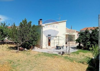 Casa all\'aperto - Casa indipendente Contrada Sant'Amato
 
42, Lanciano - foto 11