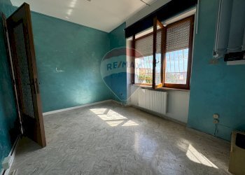 Stanza vuota - Locale Commerciale Corso Giuseppe Mazzini
130, Vasto - foto 8