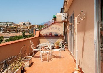 Terrazza - Quadrilocale Via Etnea
 
722, Catania - foto 1