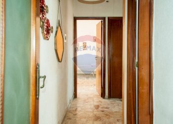 Hall / corridoio - Quadrilocale Via Etnea
 
722, Catania - foto 11