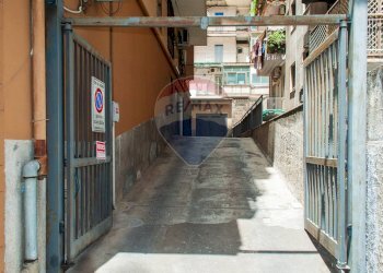 Edificio all\'aperto - Quadrilocale Via Etnea
 
722, Catania - foto 26