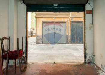 Terrazza - Quadrilocale Via Etnea
 
722, Catania - foto 27