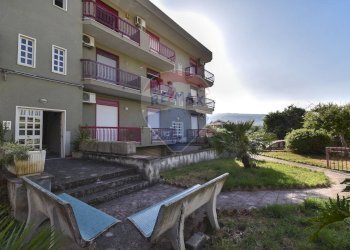 Edificio all\'aperto - Trilocale via spiaggia
 
21, Mascali - foto 4