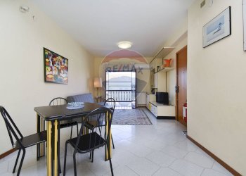 Sala da pranzo - Trilocale via spiaggia
 
21, Mascali - foto 9