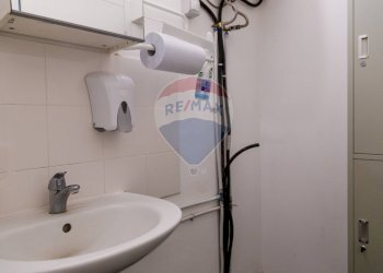 Bagno - Locale Commerciale Largo Paisiello
23, Catania - foto 58
