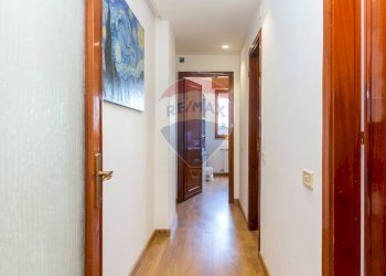 Hall / corridoio - Quadrilocale Piazza Eroi D'ungheria
 
7, Catania - foto 14