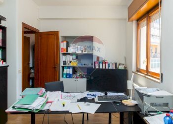 Ufficio - Quadrilocale Piazza Eroi D'ungheria
 
7, Catania - foto 23