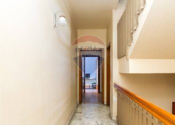 Hall / corridoio - Quadrilocale Piazza Eroi D'ungheria
 
7, Catania - foto 28