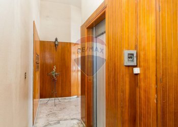 Hall / corridoio - Quadrilocale Piazza Eroi D'ungheria
 
7, Catania - foto 29