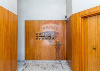 Hall / corridoio - Quadrilocale Piazza Eroi D'ungheria
 
7, Catania - foto 30