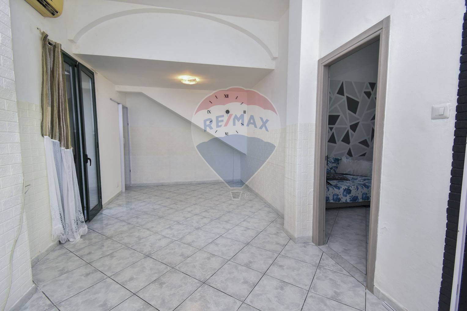 Hall / corridoio - Casa indipendente Via IV Novembre
65, Aci Catena - foto 3