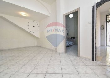 Stanza vuota - Casa indipendente Via IV Novembre
 
65, Aci Catena - foto 4