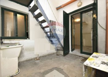 Scale - Casa indipendente Via IV Novembre
 
65, Aci Catena - foto 13