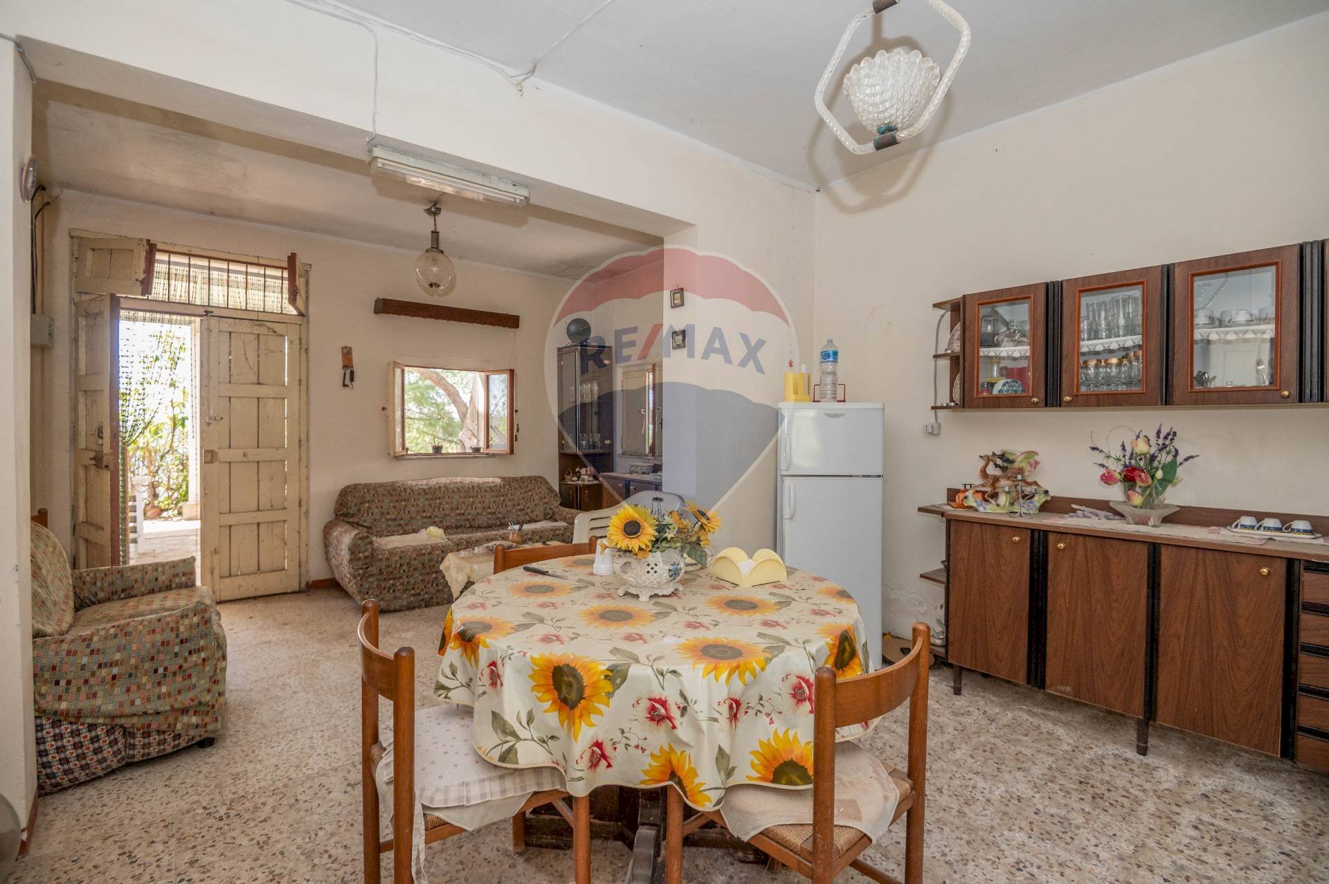 Sala da pranzo - Villa Via Giuseppe Garibaldi
 
183, Caltagirone - foto 3